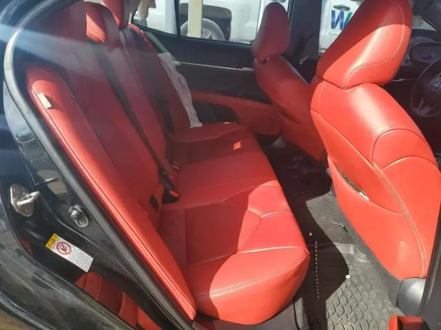 2018 TOYOTA CAMRY XSE  