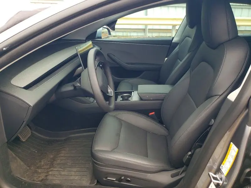 2026 TESLA MODEL 3   
