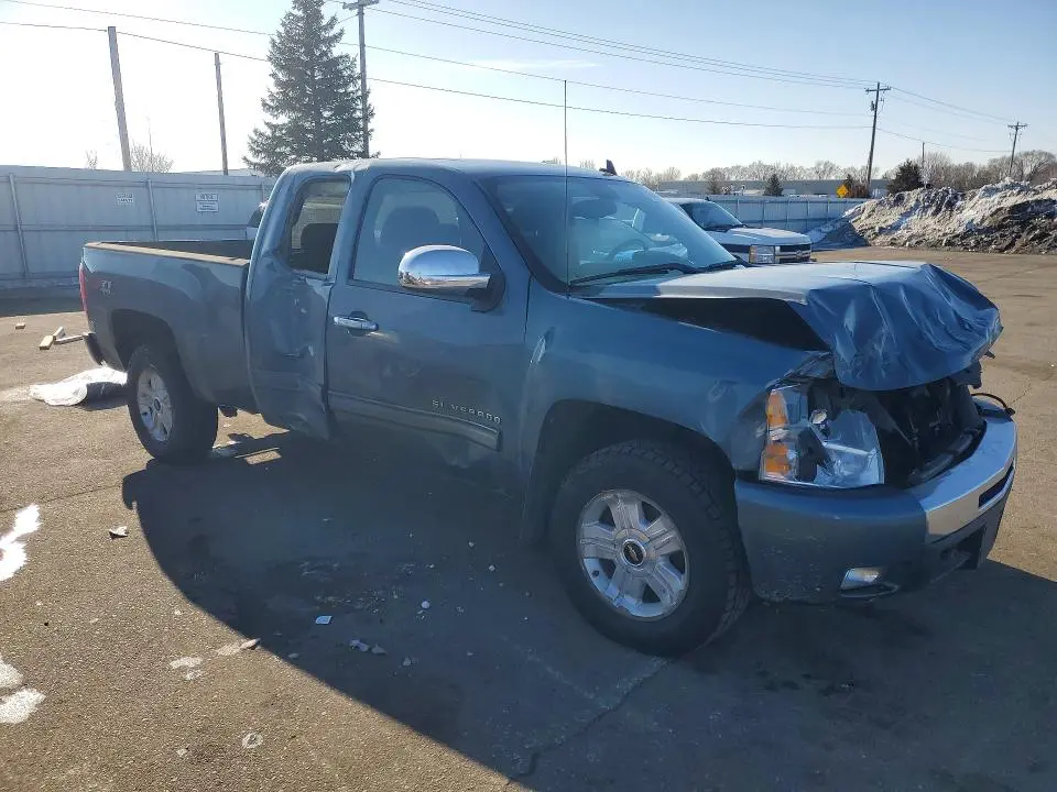 2011 CHEVROLET SILVERADO K1500 LT  