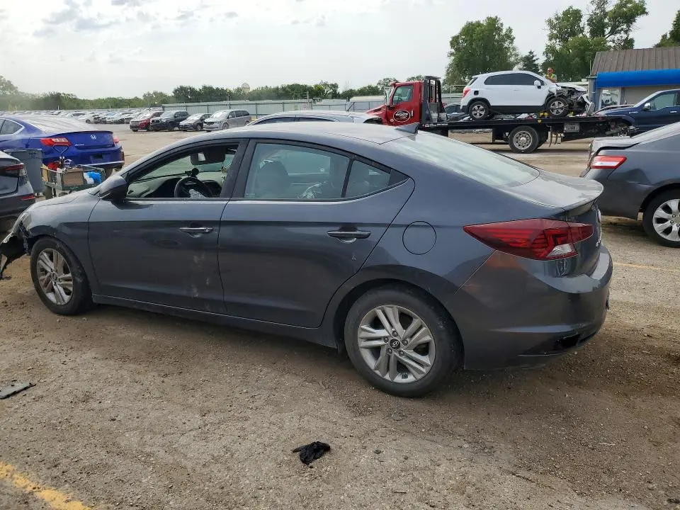 2020 HYUNDAI ELANTRA SEL  