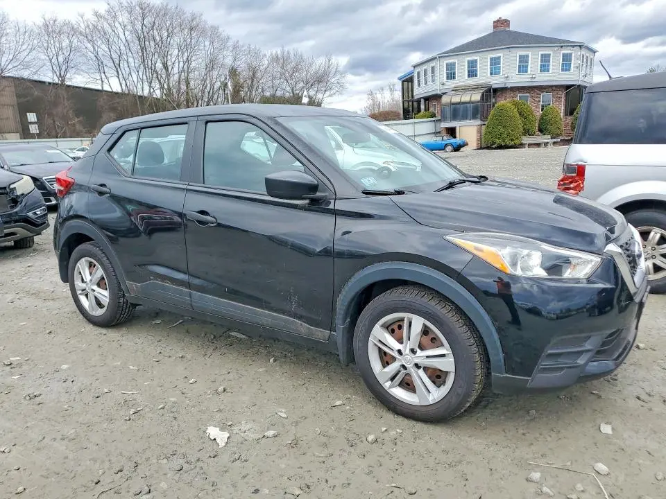 2020 NISSAN KICKS S  