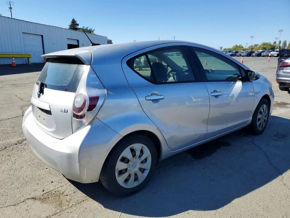2012 TOYOTA PRIUS C THREE  