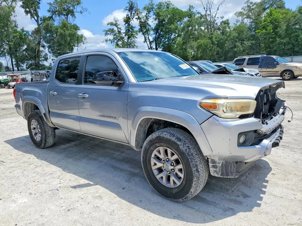 2017 TOYOTA TACOMA SR5 V6  