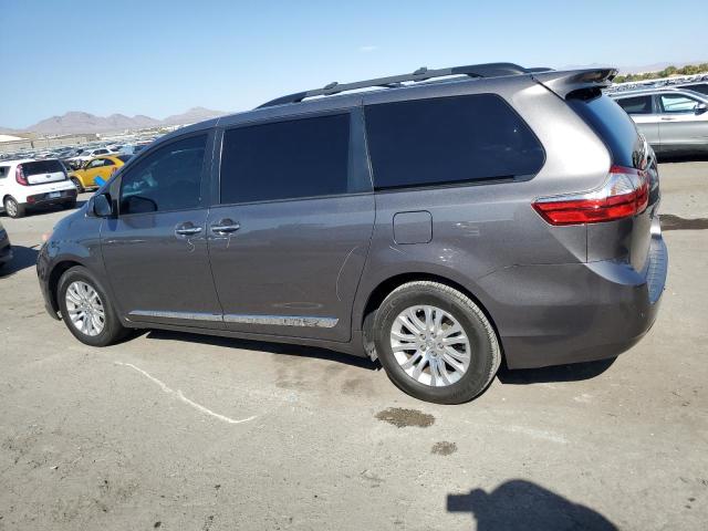 2017 TOYOTA SIENNA XLE