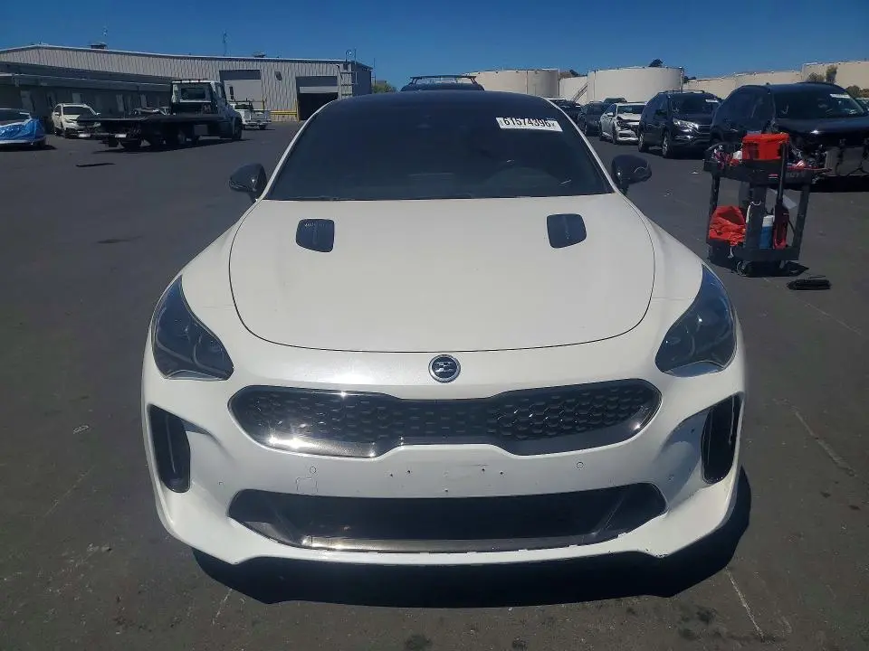 2021 KIA STINGER GT2  