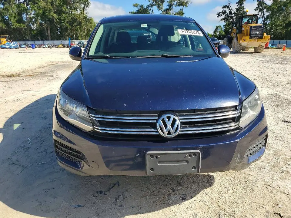 2013 VOLKSWAGEN TIGUAN S  