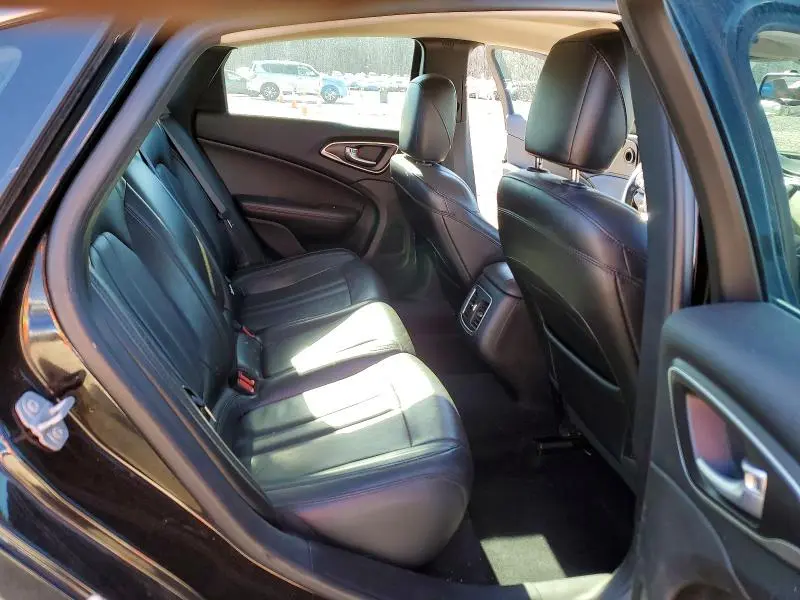2017 CHRYSLER 200 LIMITED  