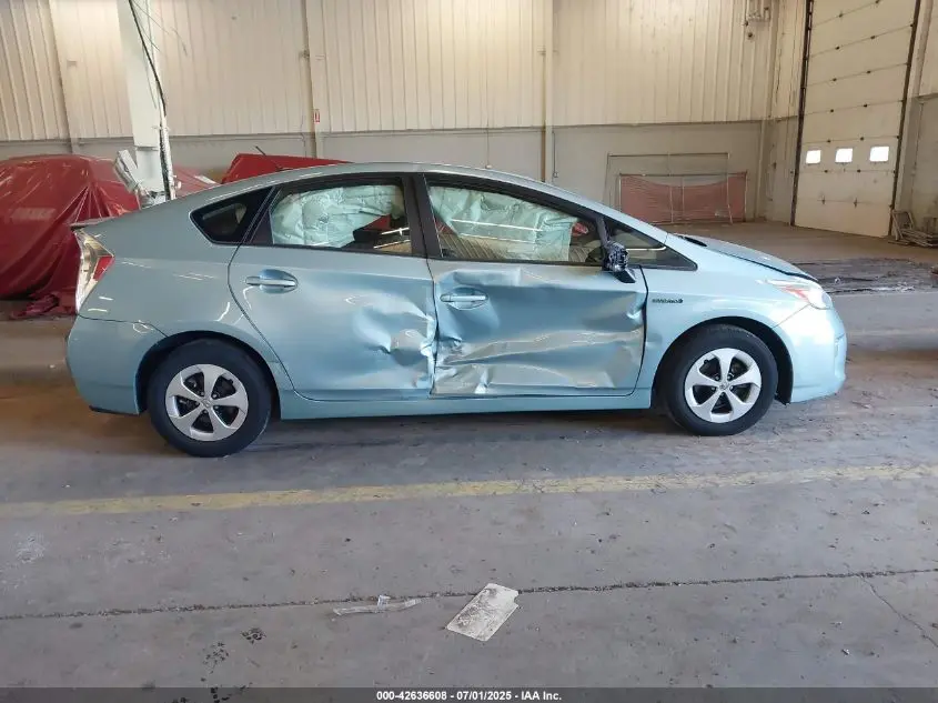 2014 TOYOTA PRIUS THREE