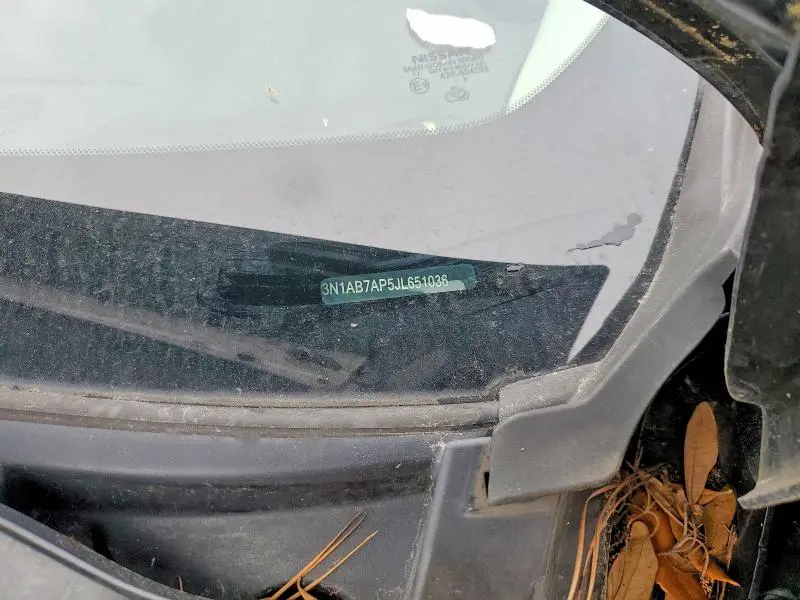 2018 NISSAN SENTRA SV  