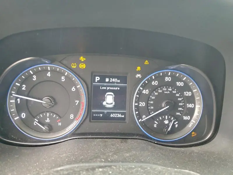 2020 HYUNDAI KONA SEL  