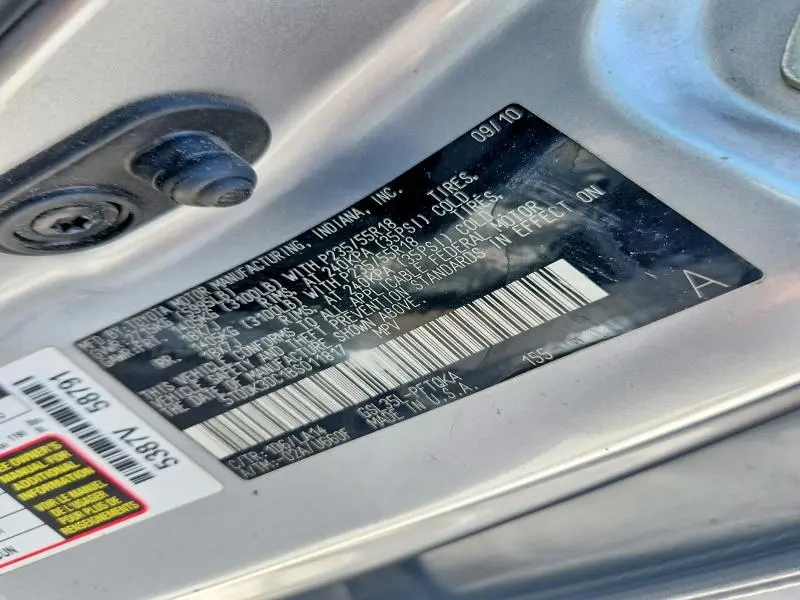 2011 TOYOTA SIENNA LIMITED 7-PASSENGER  