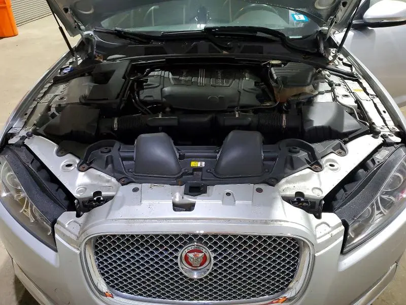 2014 JAGUAR XF   