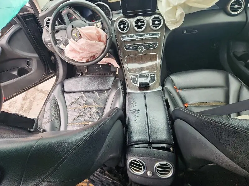 2015 MERCEDES-BENZ C 300  