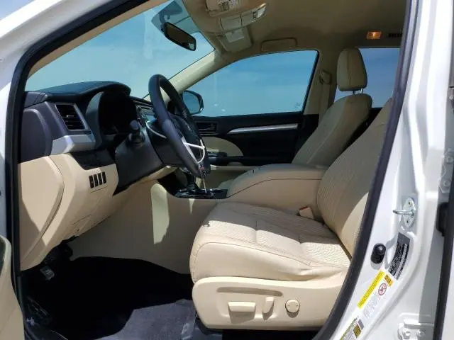 2015 TOYOTA HIGHLANDER LE  