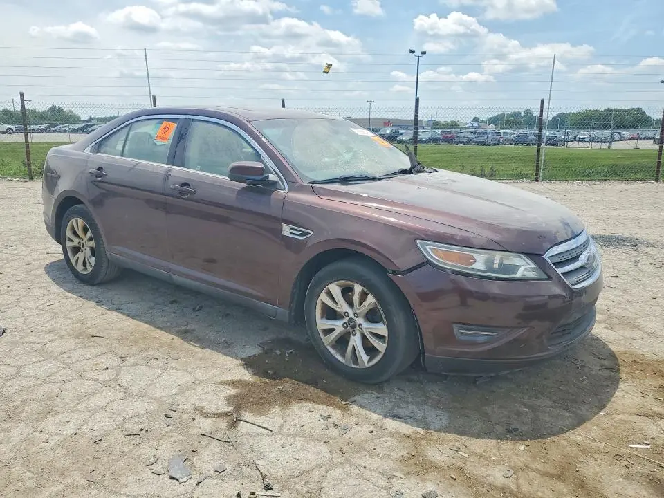 2010 FORD TAURUS SEL  
