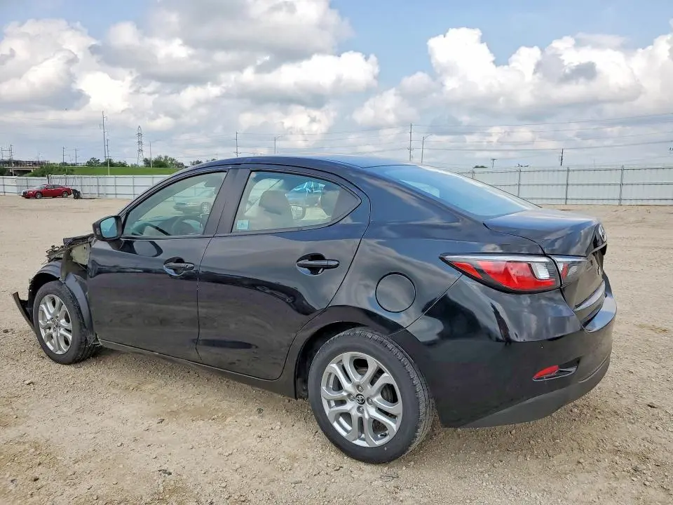 2017 TOYOTA YARIS IA BASE  