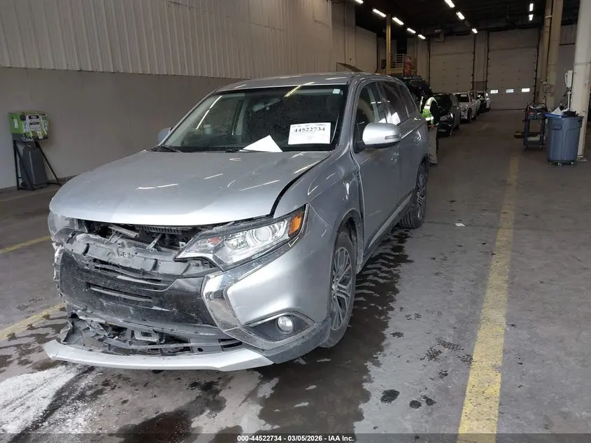 2016 MITSUBISHI OUTLANDER SE