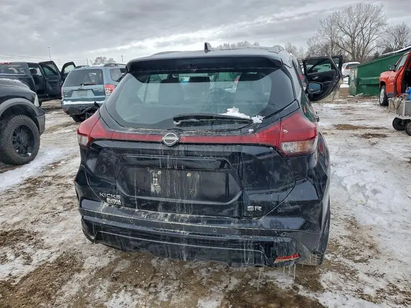 2022 NISSAN KICKS SR  