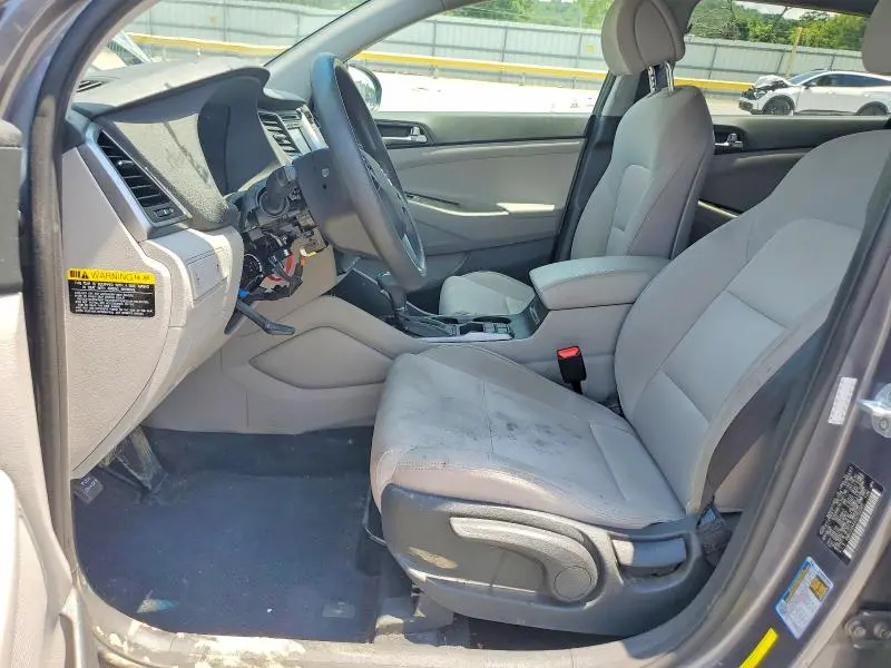 2018 HYUNDAI TUCSON SE  
