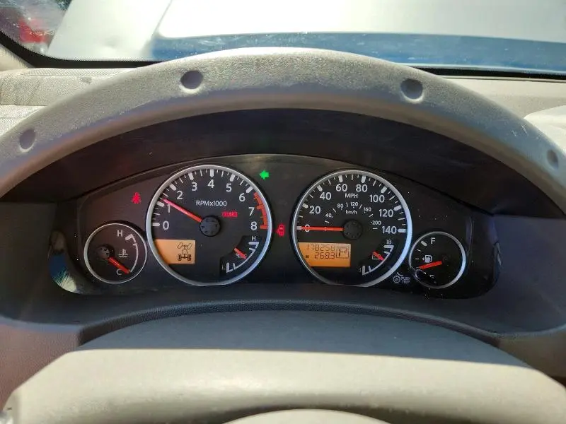 2013 NISSAN FRONTIER S  