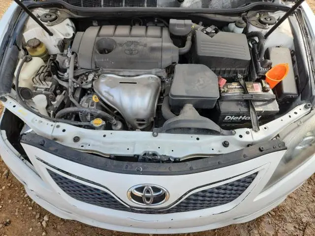 2011 TOYOTA CAMRY SE  