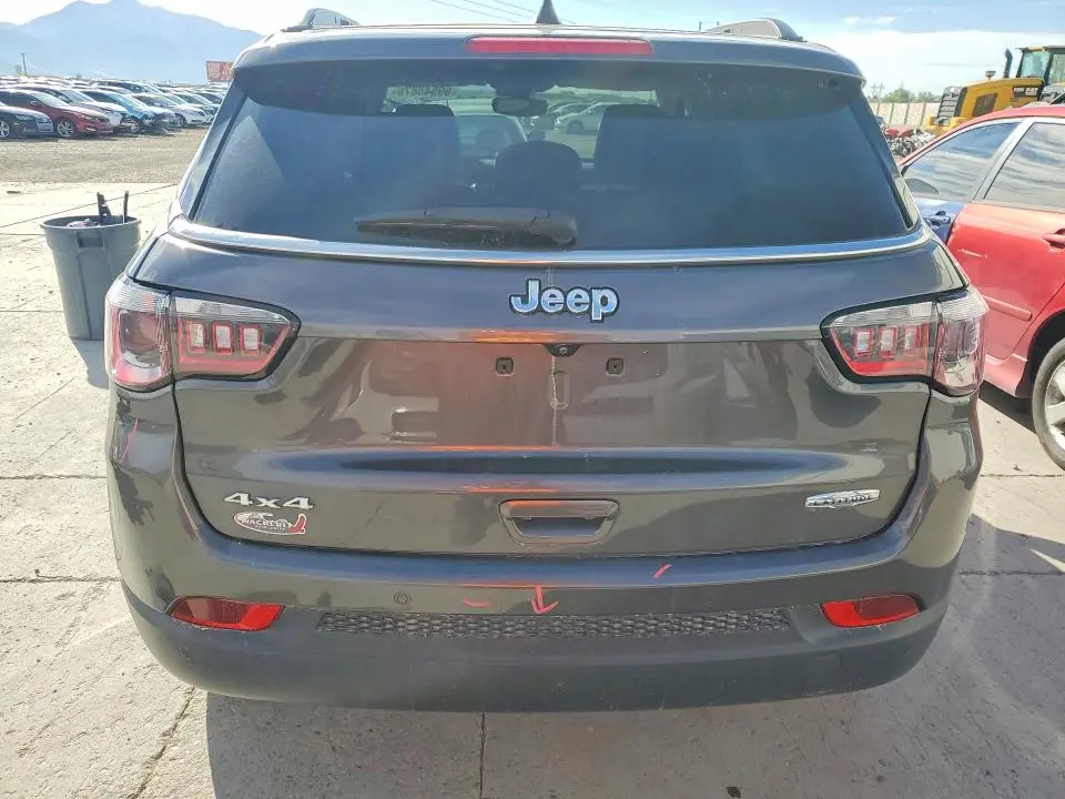 2022 JEEP COMPASS LATITUDE  