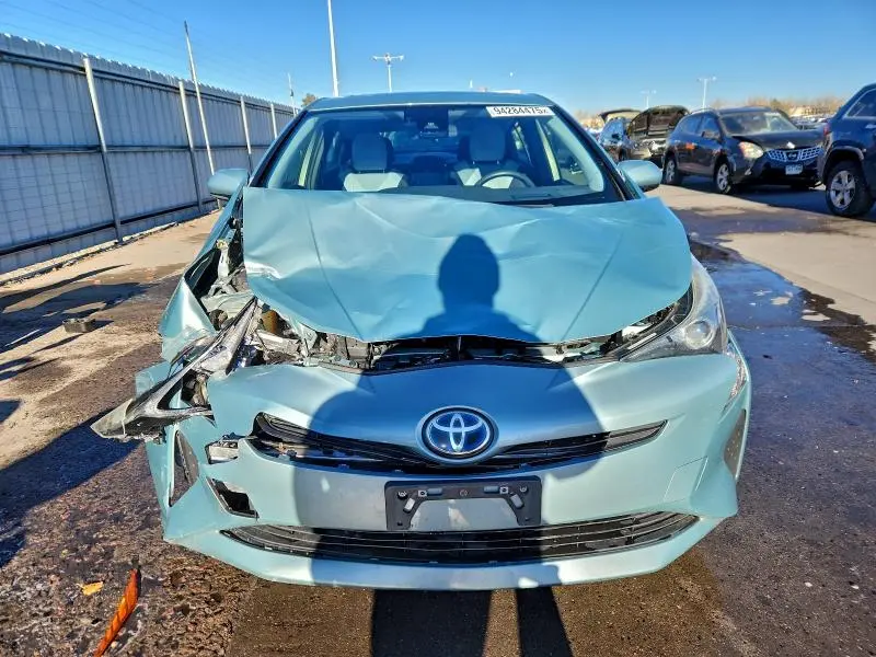 2017 TOYOTA PRIUS   