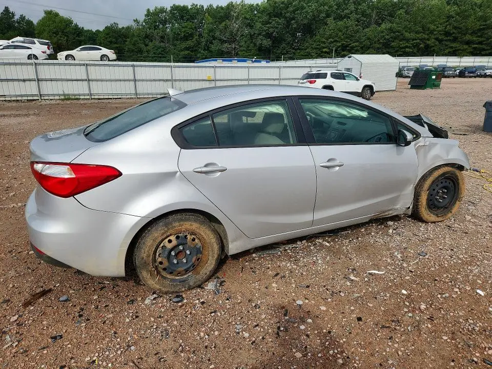 2016 KIA FORTE LX  