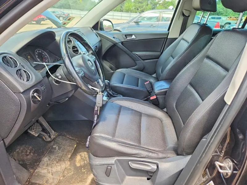 2014 VOLKSWAGEN TIGUAN S  