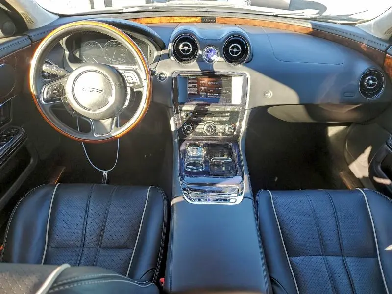 2012 JAGUAR XJL   