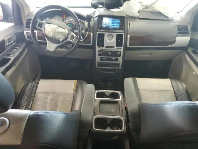 2010 CHRYSLER TOWN & COUNTRY TOURING PLUS  