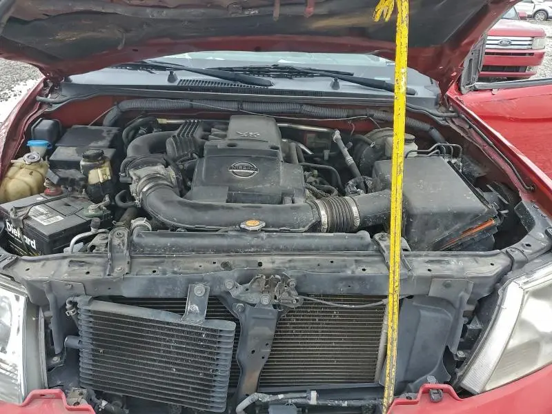 2010 NISSAN FRONTIER CREW CAB SE  