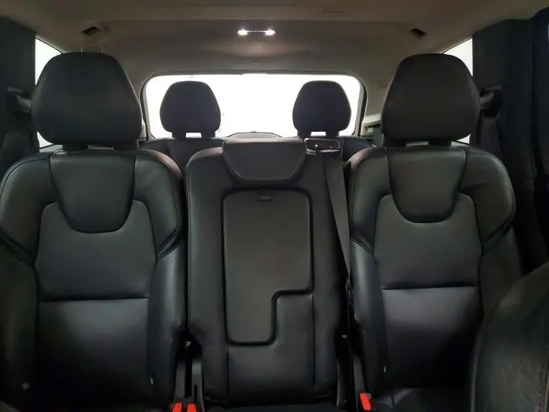 2016 VOLVO XC90 T6  