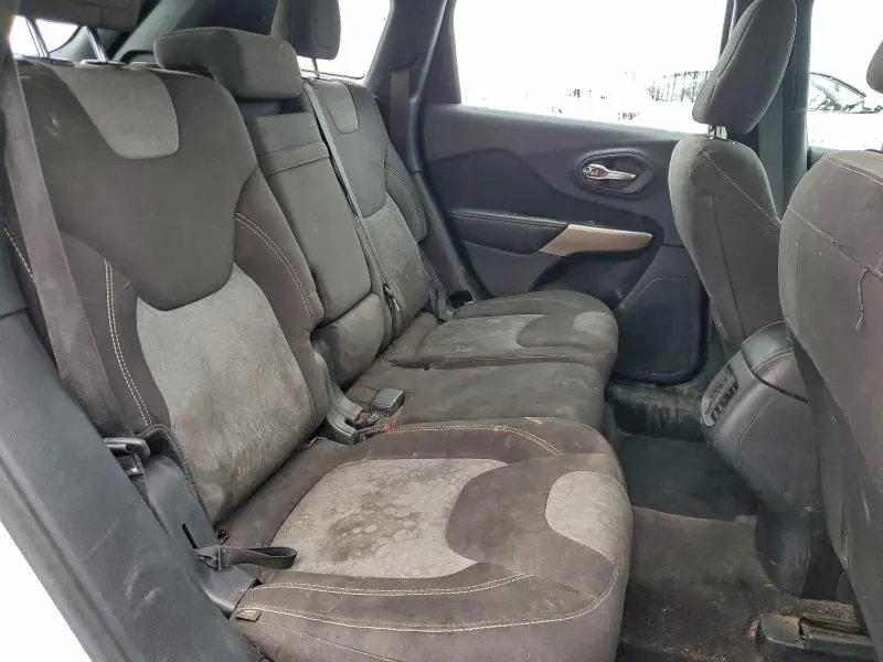 2017 JEEP CHEROKEE SPORT  