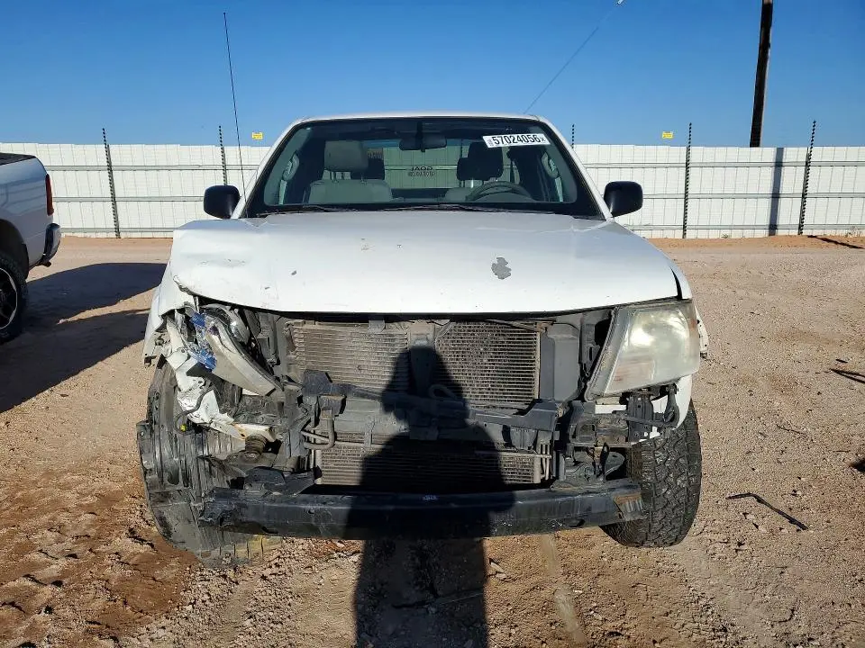 2015 NISSAN FRONTIER S  