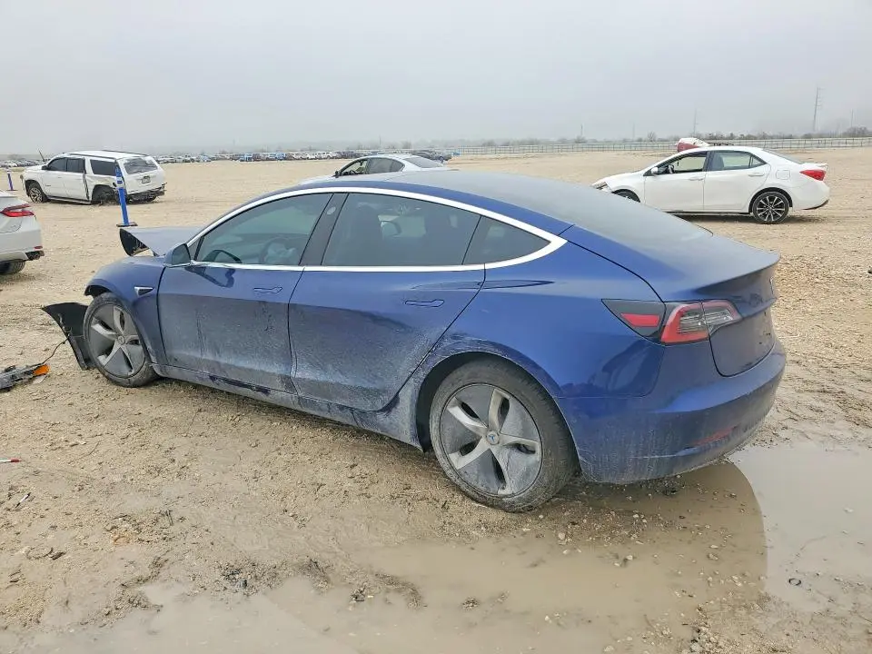 2018 TESLA MODEL 3   