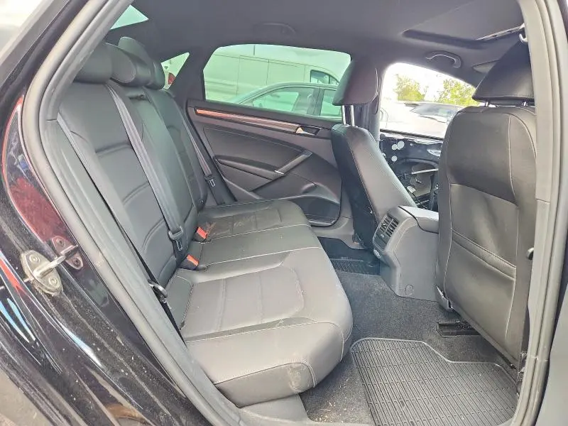 2021 VOLKSWAGEN PASSAT R-LINE  
