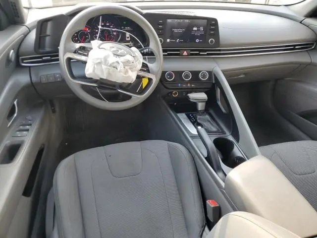 2021 HYUNDAI ELANTRA SE  