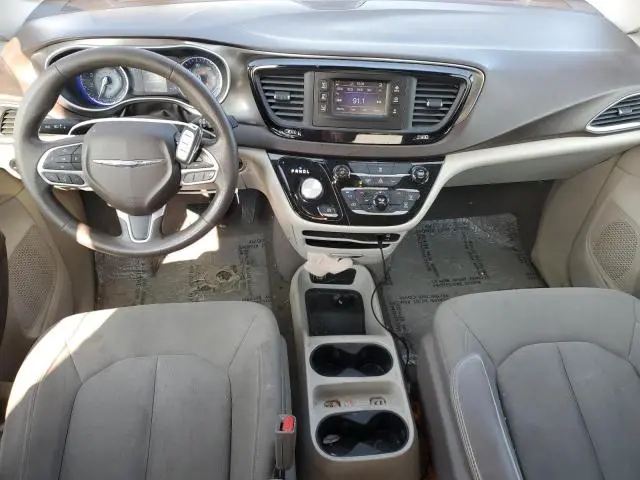 2017 CHRYSLER PACIFICA LX  