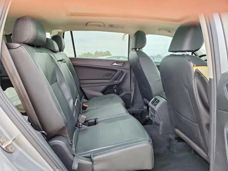 2020 VOLKSWAGEN TIGUAN SE  