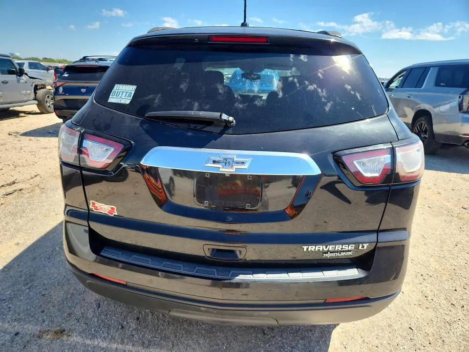 2014 CHEVROLET TRAVERSE LT  
