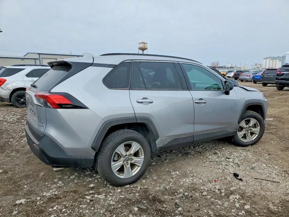 2019 TOYOTA RAV4 LE  