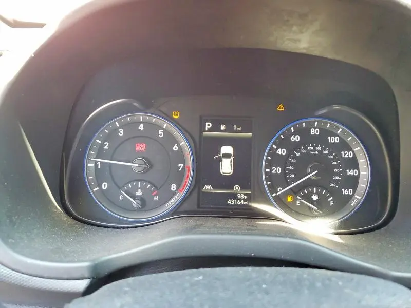 2022 HYUNDAI KONA SE  