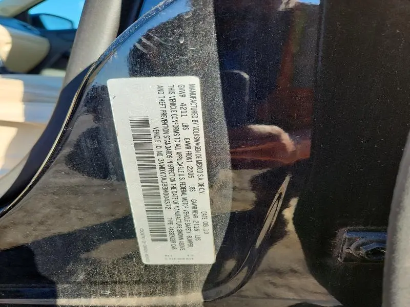 2011 VOLKSWAGEN JETTA SE  