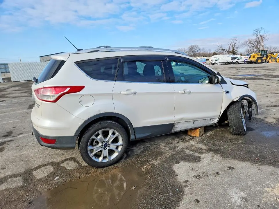 2016 FORD ESCAPE TITANIUM  