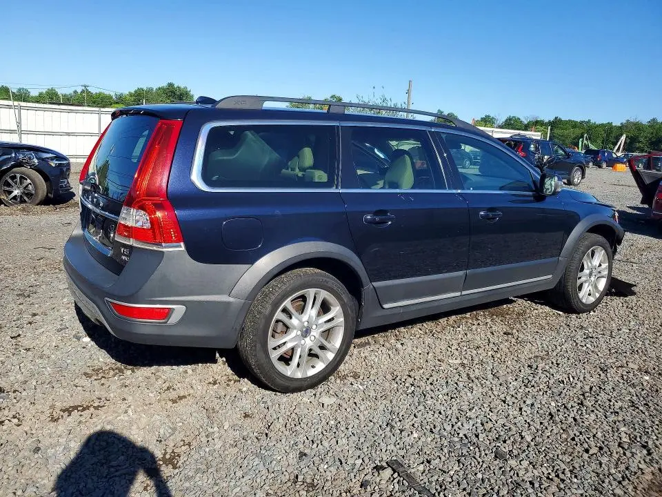 2016 VOLVO XC70 T5 PREMIER  