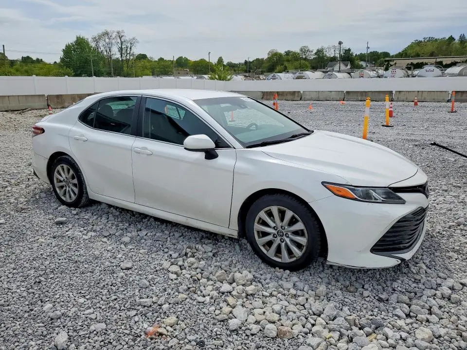 2018 TOYOTA CAMRY LE  