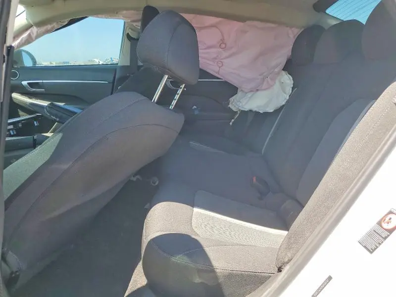 2021 HYUNDAI SONATA SE  