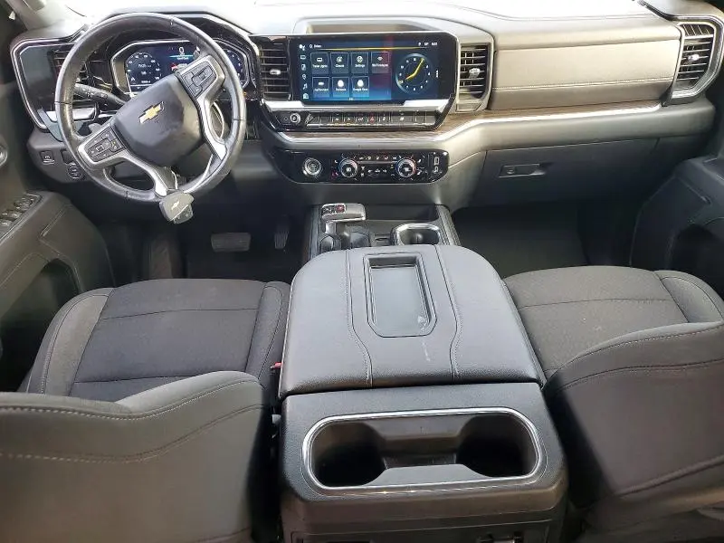 2022 CHEVROLET SILVERADO C1500 LT  