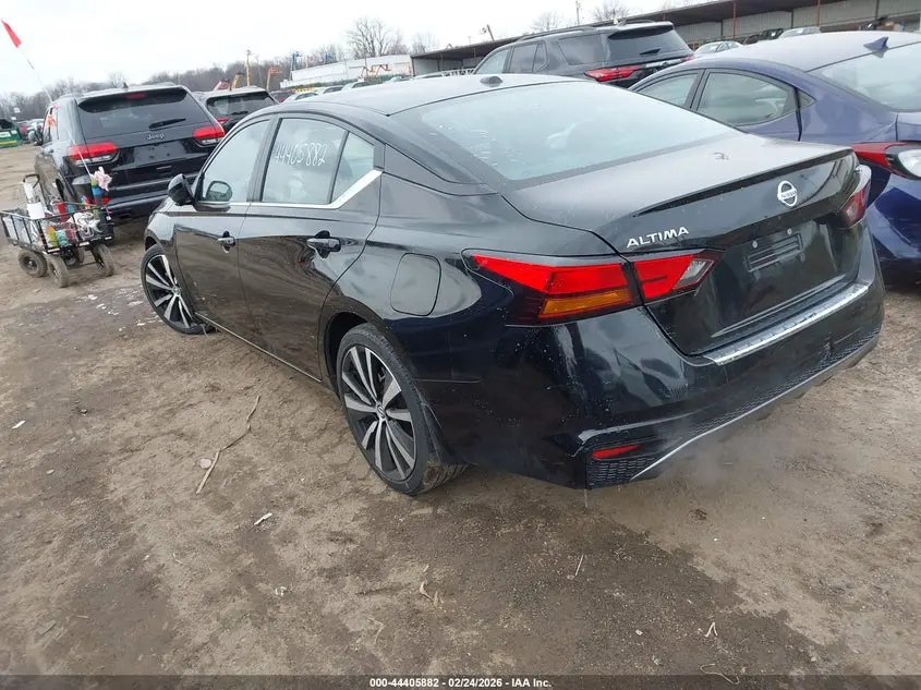 2022 NISSAN ALTIMA SR FWD